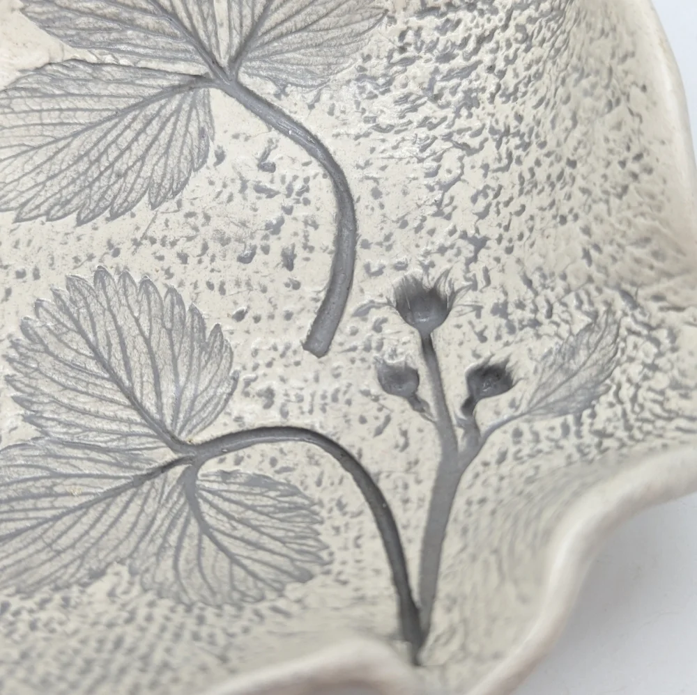 Handmade white grey strawberry plant imprint ceramic dish